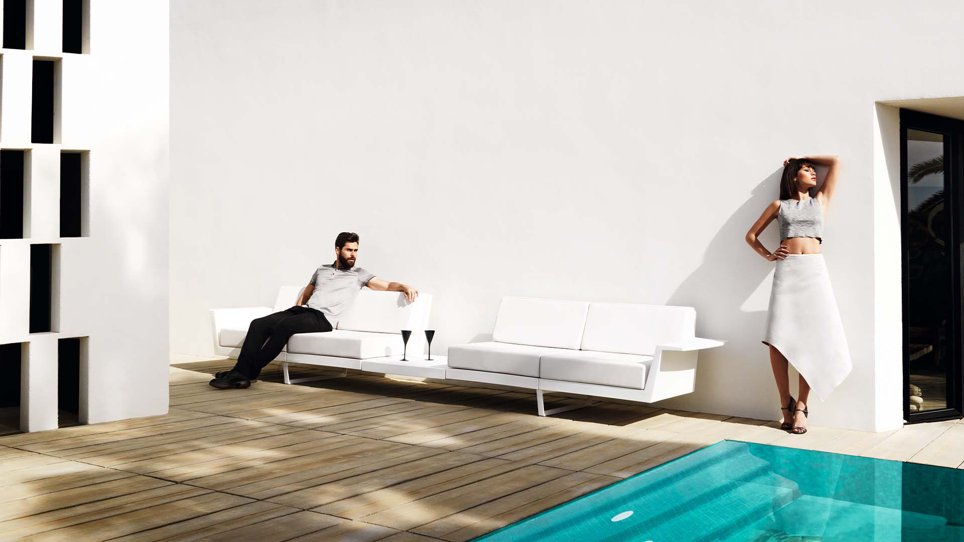 Delta outdoor sofa designed by Jorge Pensi Vondom