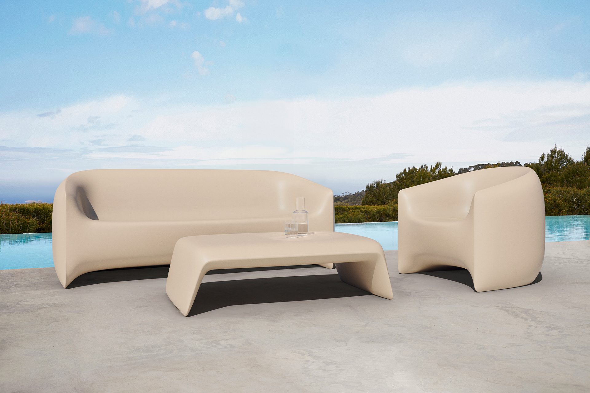 Vondom Blow outdoor sofa, by Stefano Giovannoni